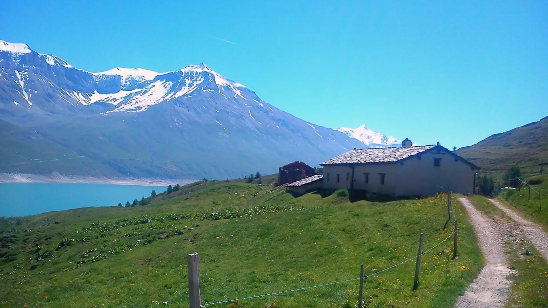 Chalet D'Alpage De Savalin A 2000 Metres D'Altitude Au Lac Du Mont-Cenis Val Cenis 0*,  Frankrijk